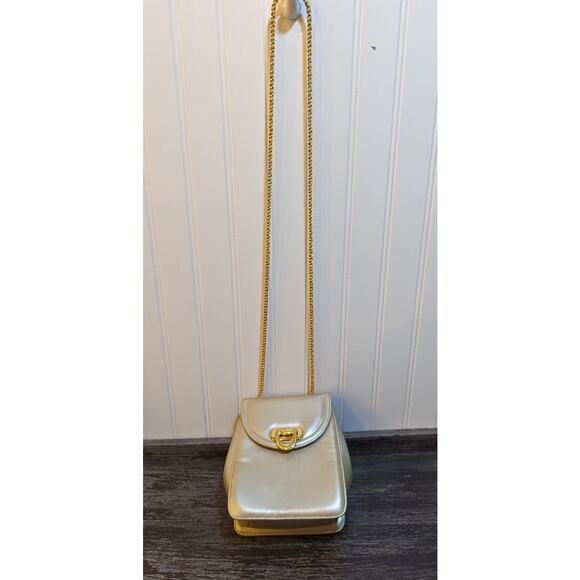 Frenchy Of California Leather Gold Metallic Box Purse with Gold Chain Strap - Picture 3 of 7